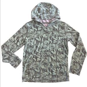 Pullover hooded sweater